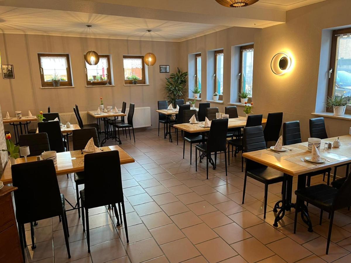 Hotel Garni Zum Rebstock Naumburg (Saale) Exterior foto