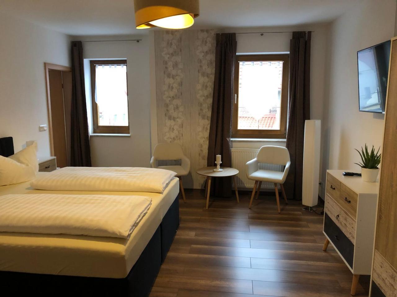 Hotel Garni Zum Rebstock Naumburg (Saale) Exterior foto